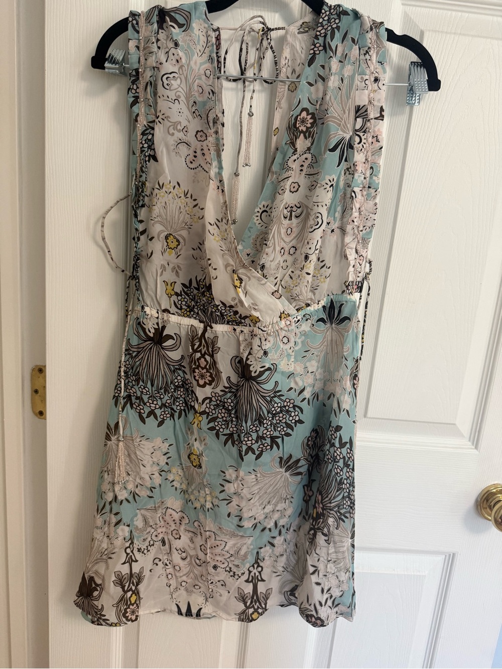Taj by Sabrina Floral Surplice Tie-Back Mini Dress in Light Blue and Cream NWT